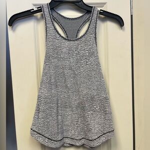 🚨CLEARANCE 0124-53 LULU LEMON Tank